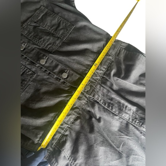 Levi’s Women’s Iconic Jumpsuit In Black - Picture 12 of 14